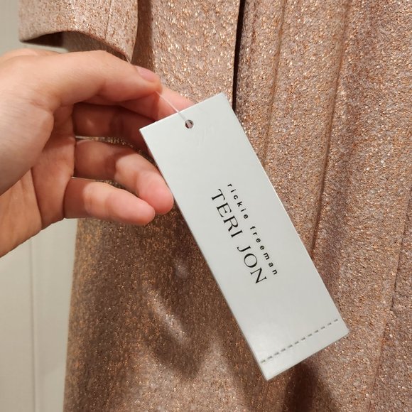 *NWT* Rickie Freeman for Teri Jon Metallic Rose GoldGown - Picture 6 of 8